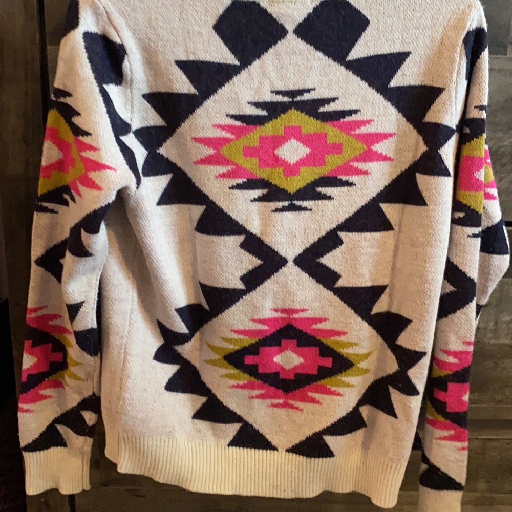 Sweater - Picture 3 of 3